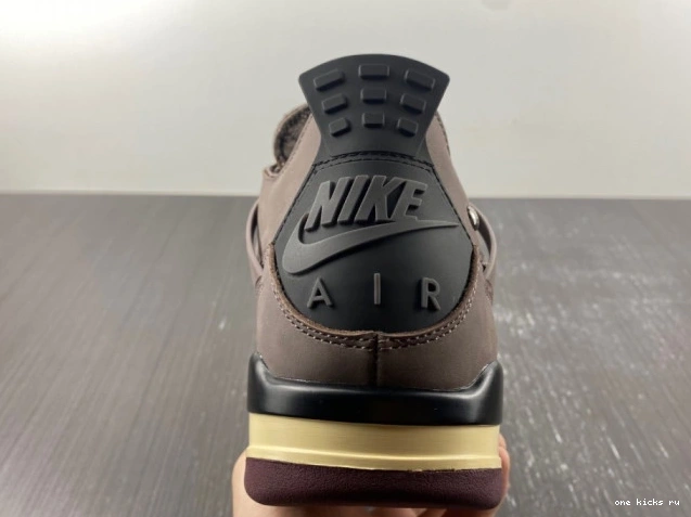 Chep Onekick A RETRO MA JORDAN MANIERE DV6773-220 VIOLET ORE 4 AIR 0724